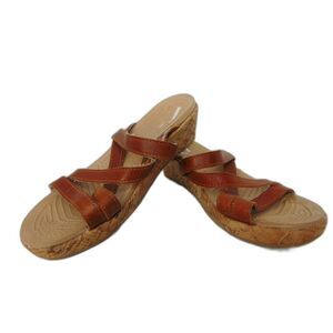Croc's Brown Leather Slide wedges Size 9 No flaws, Great comfort shoe.